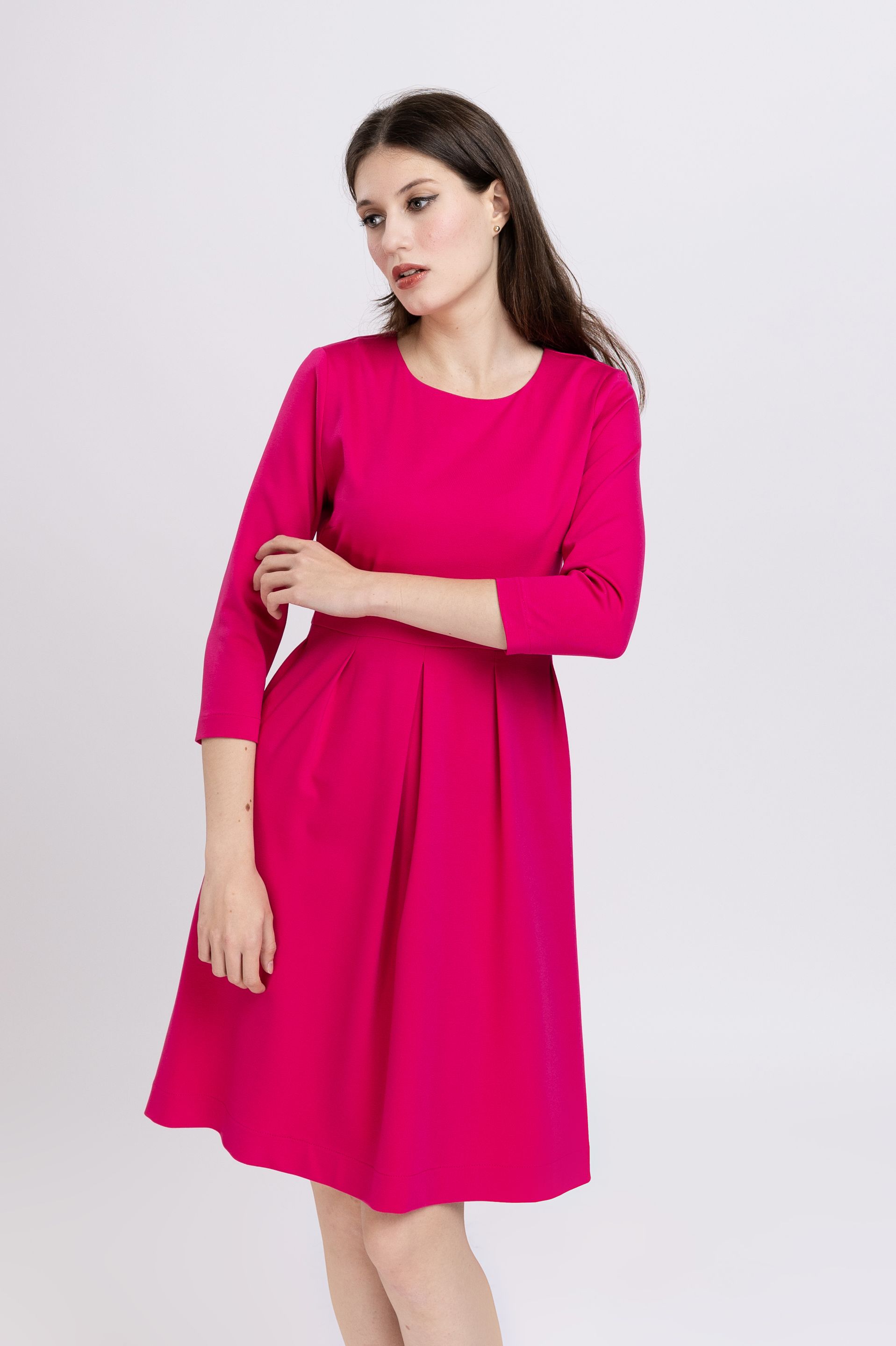 Rochie fucsia cu pliuri